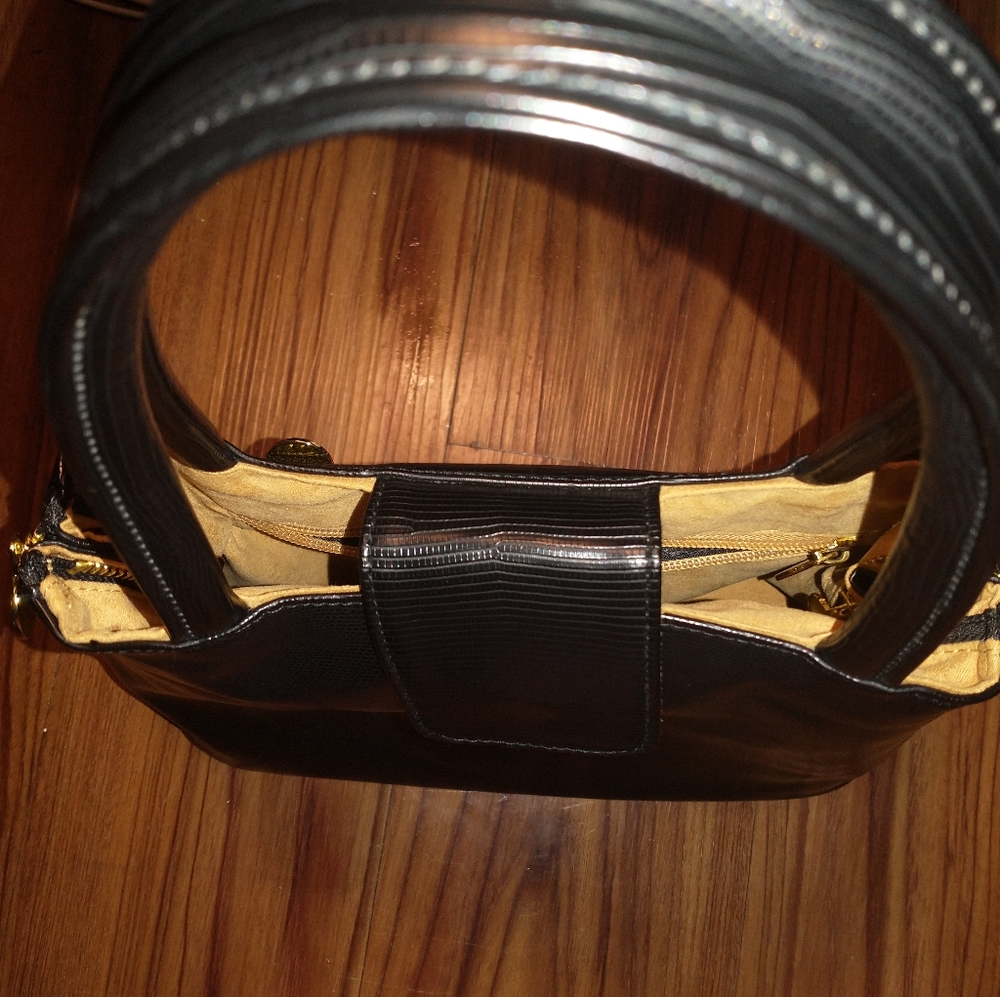 Magnetic Closure HandBag | Geir Ness Norway - Picture 7 of 11